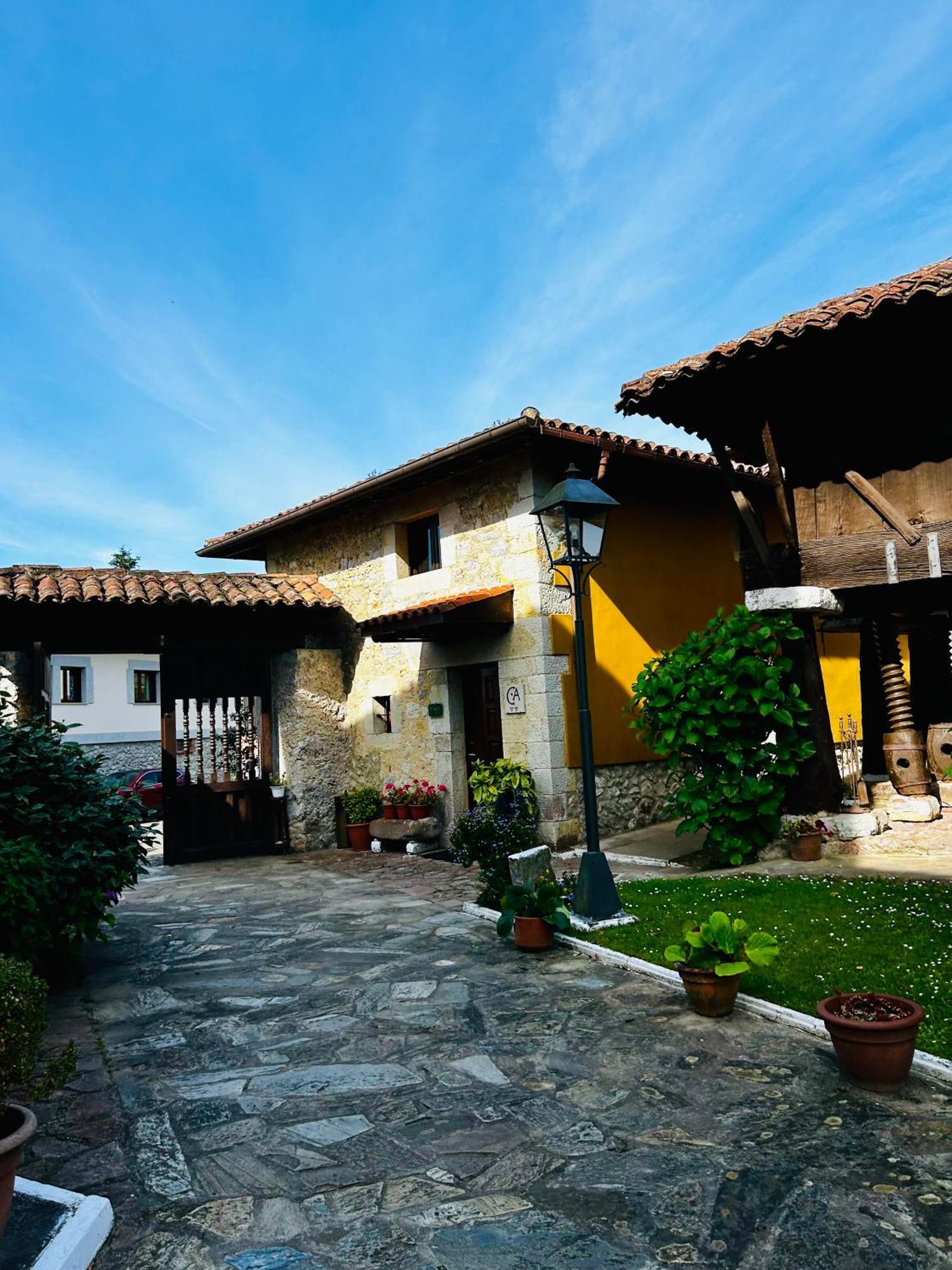 Apartamentos Rurales L'Arquera Llanes Exterior foto